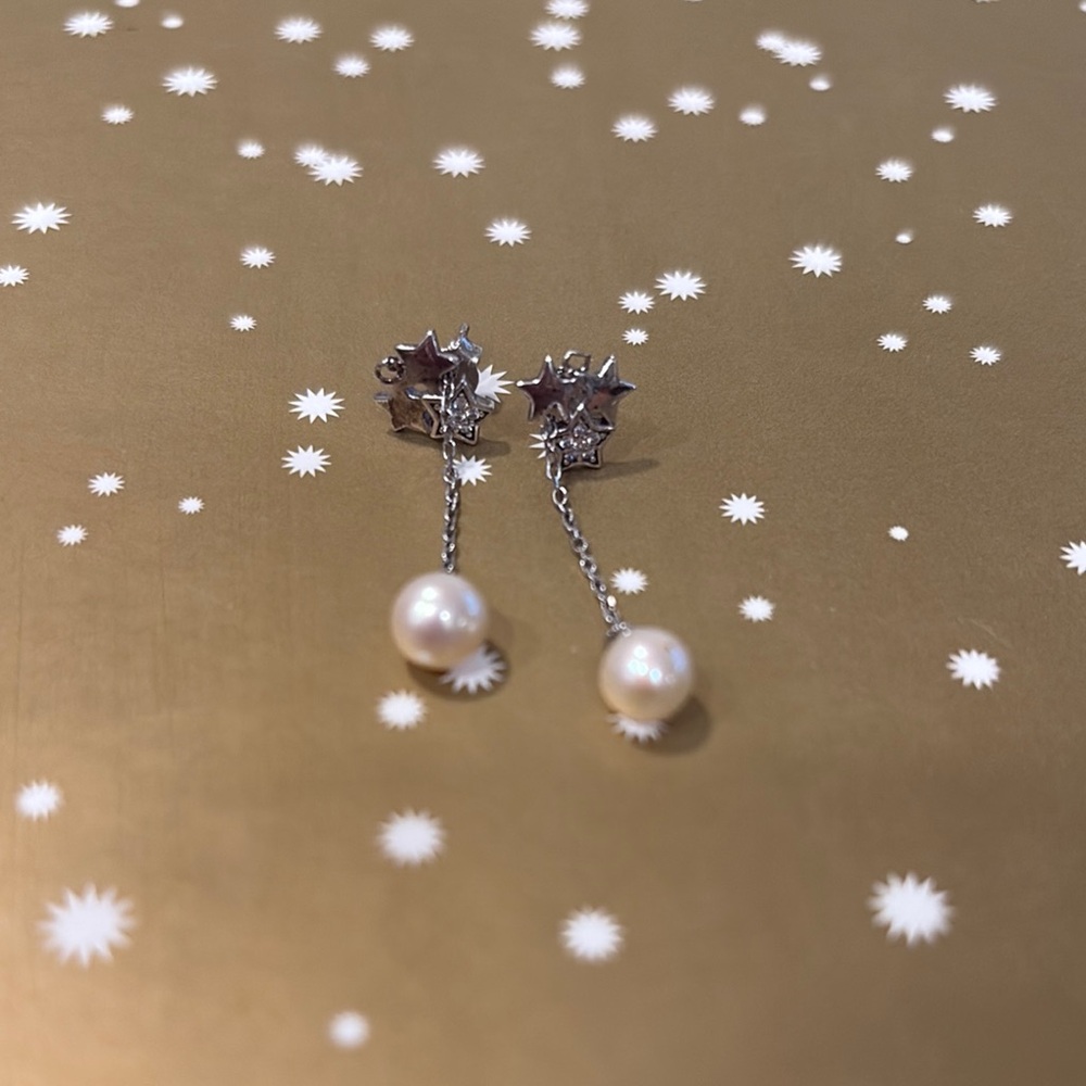 Vantel Pearls Silver and White Pearl Earrings